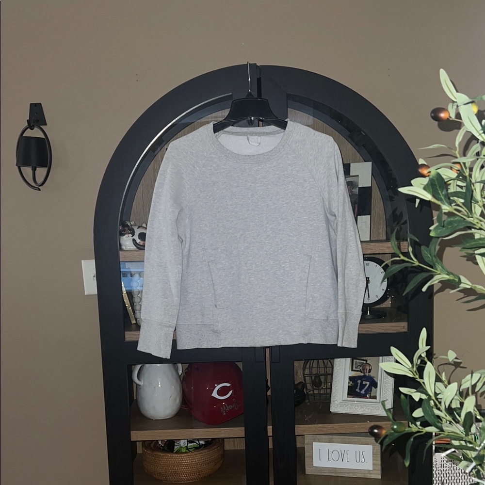 Lululemon Sweatshirt EUC 6